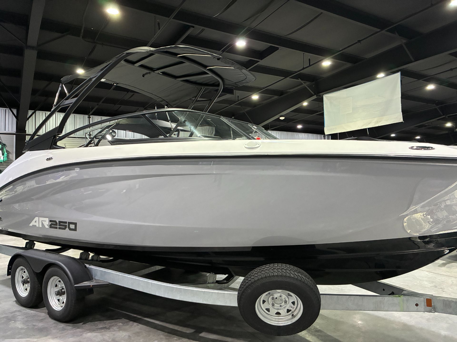 2026 Yamaha Boats AR250 - 2