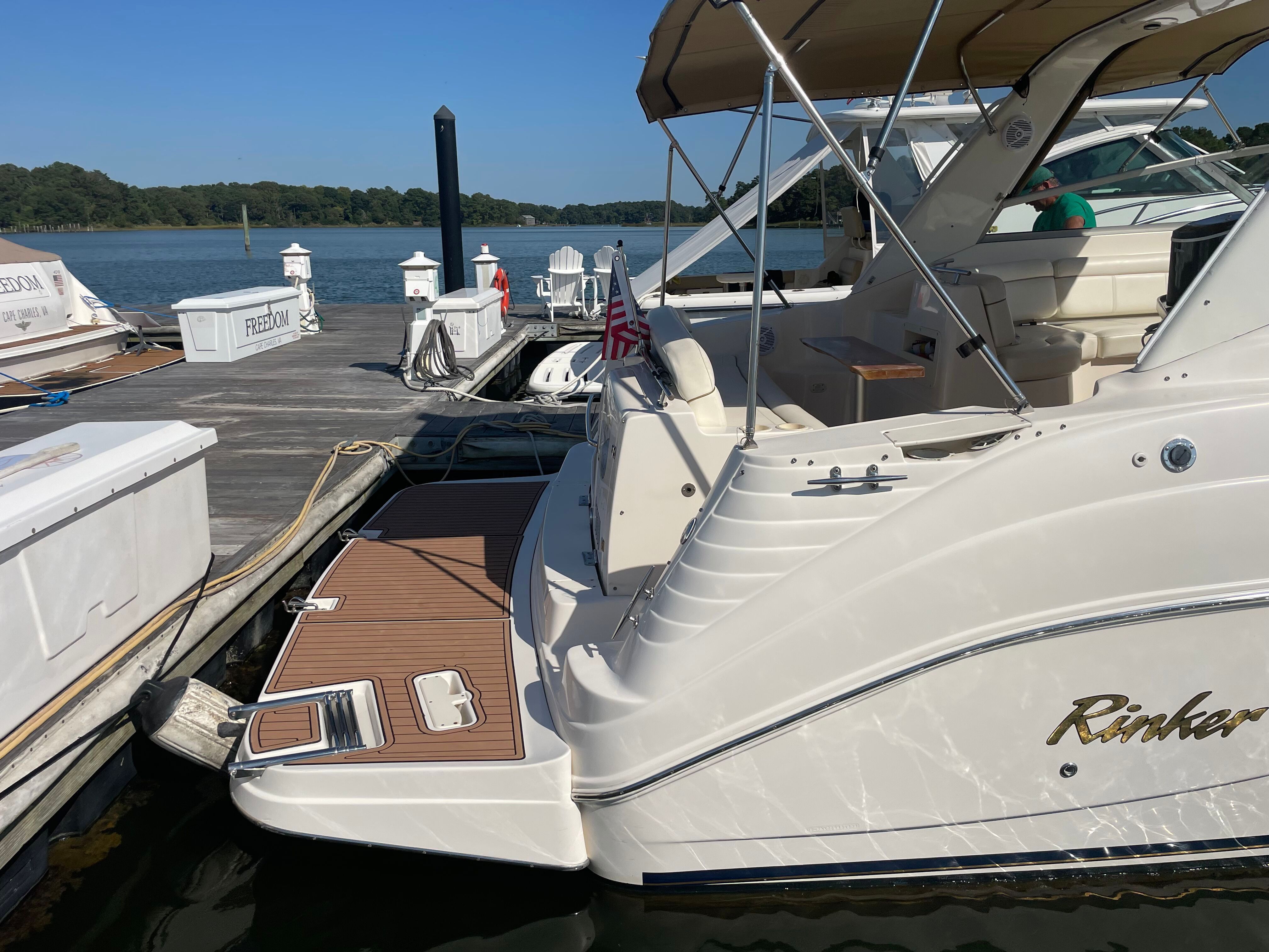 2003 Rinker Fiesta Vee 342 - 13