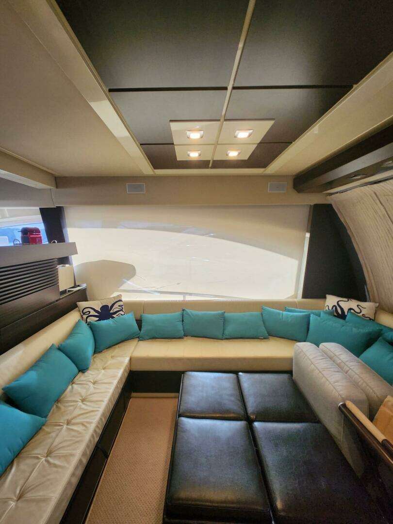 2014 Azimut Flybridge - Image 27