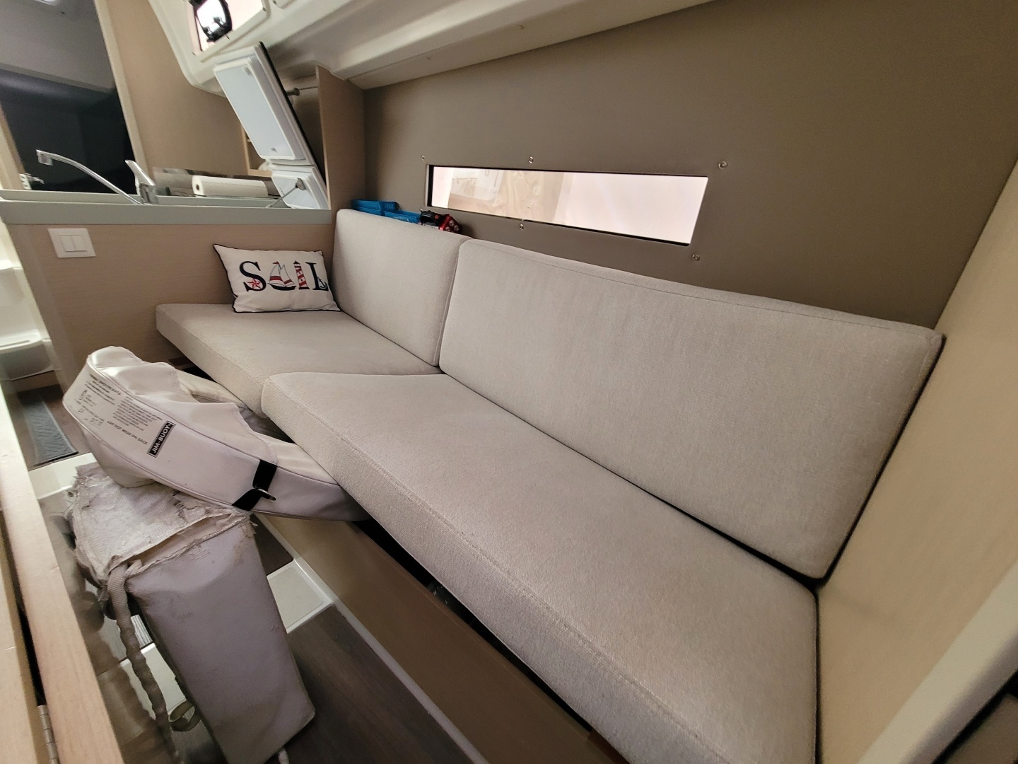2020 Beneteau 30.1 - Image 40
