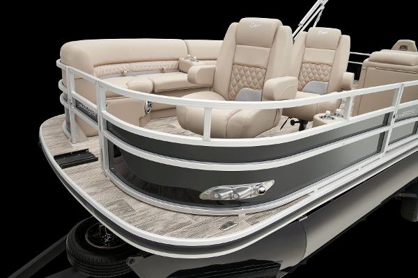 2024 Ranger Reata 220FC - 16