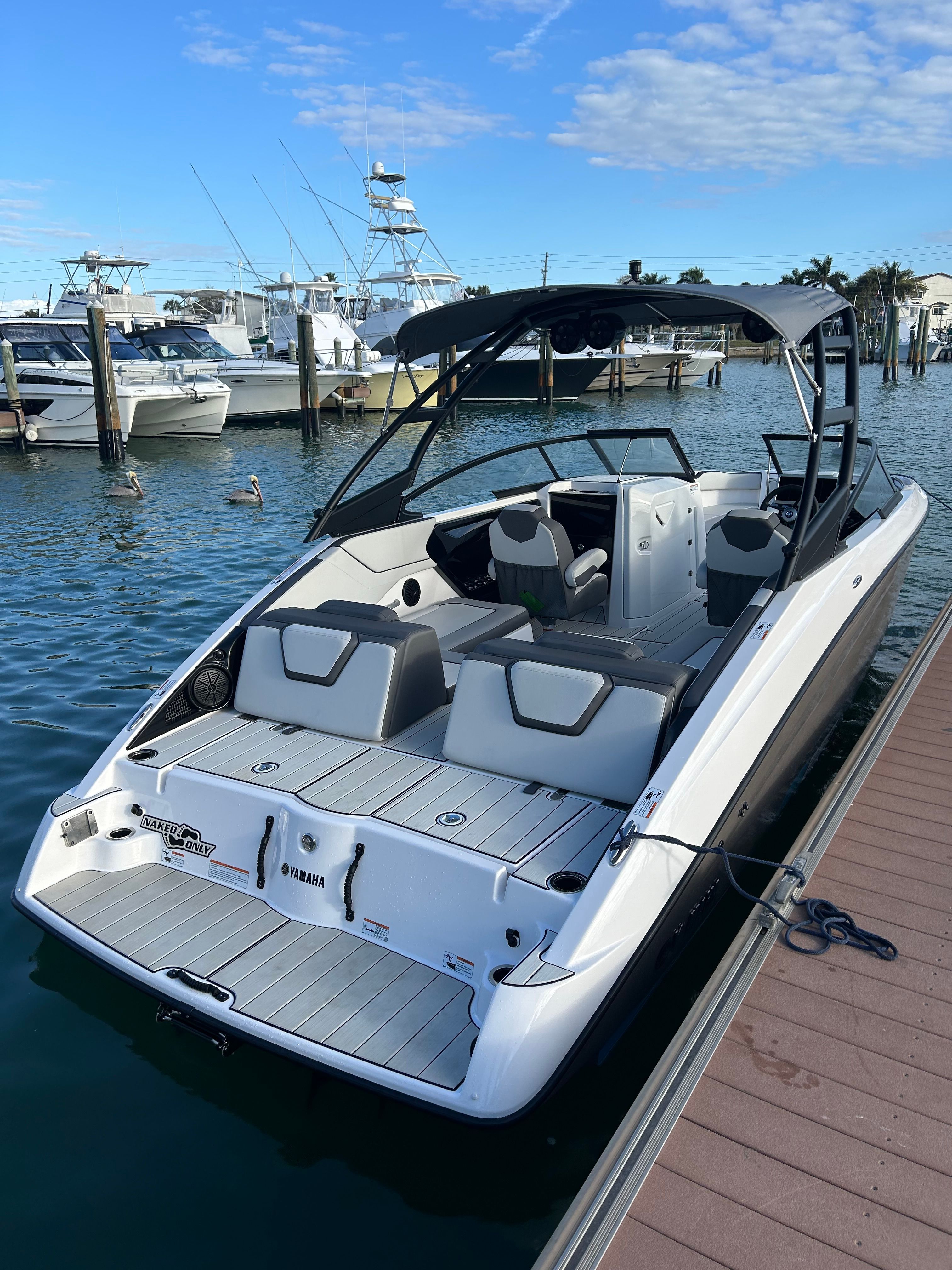 2022 Yamaha Boats AR250 - 3