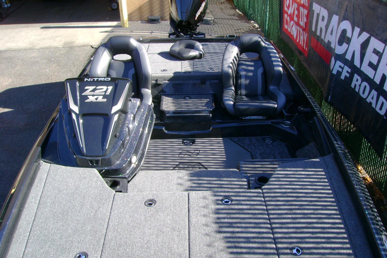 2026 Nitro Z21 XL Pro boat interior with dual seats and sleek design.