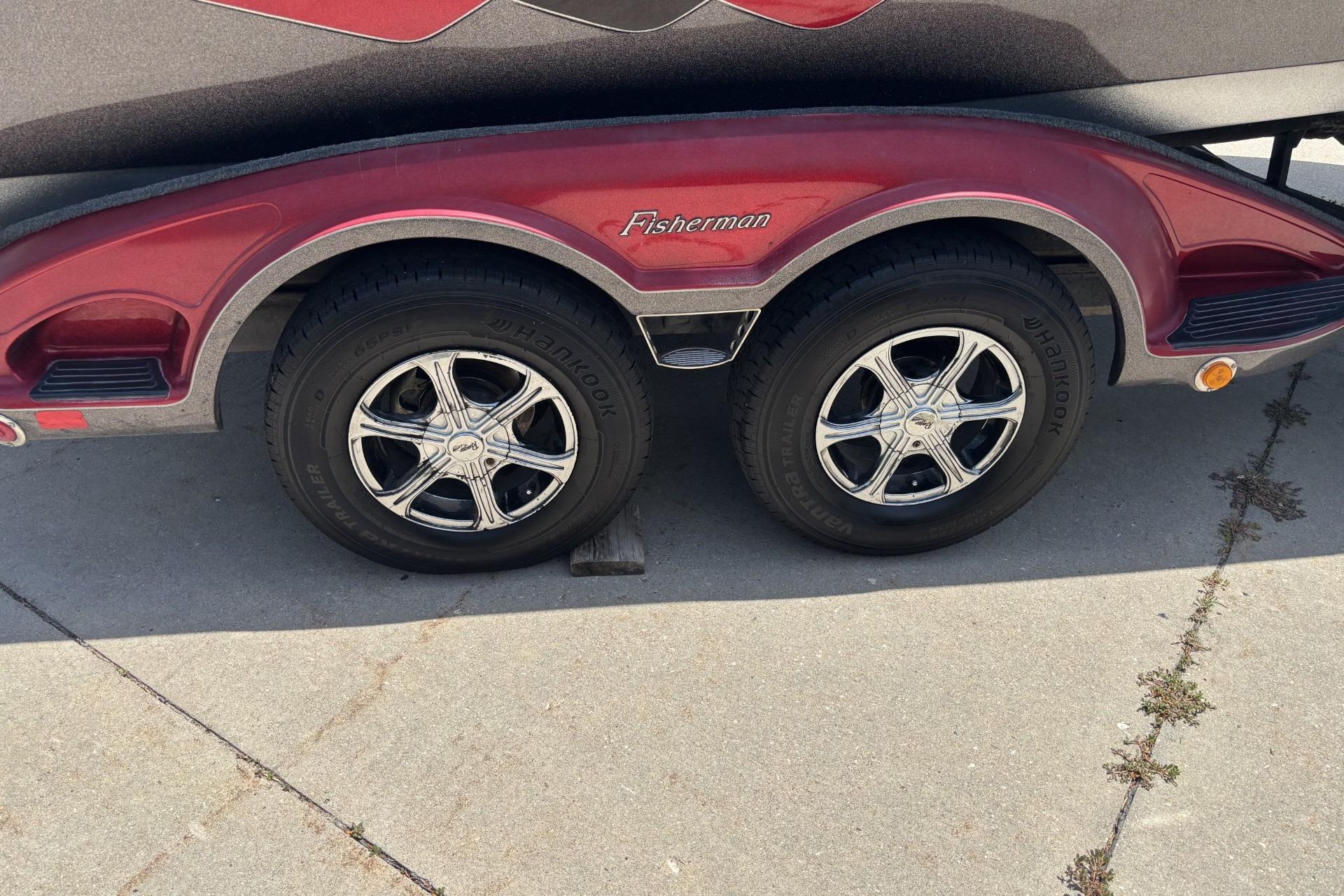 2011 Ranger 620 VS trailer with dual Hankook tires on concrete surface.