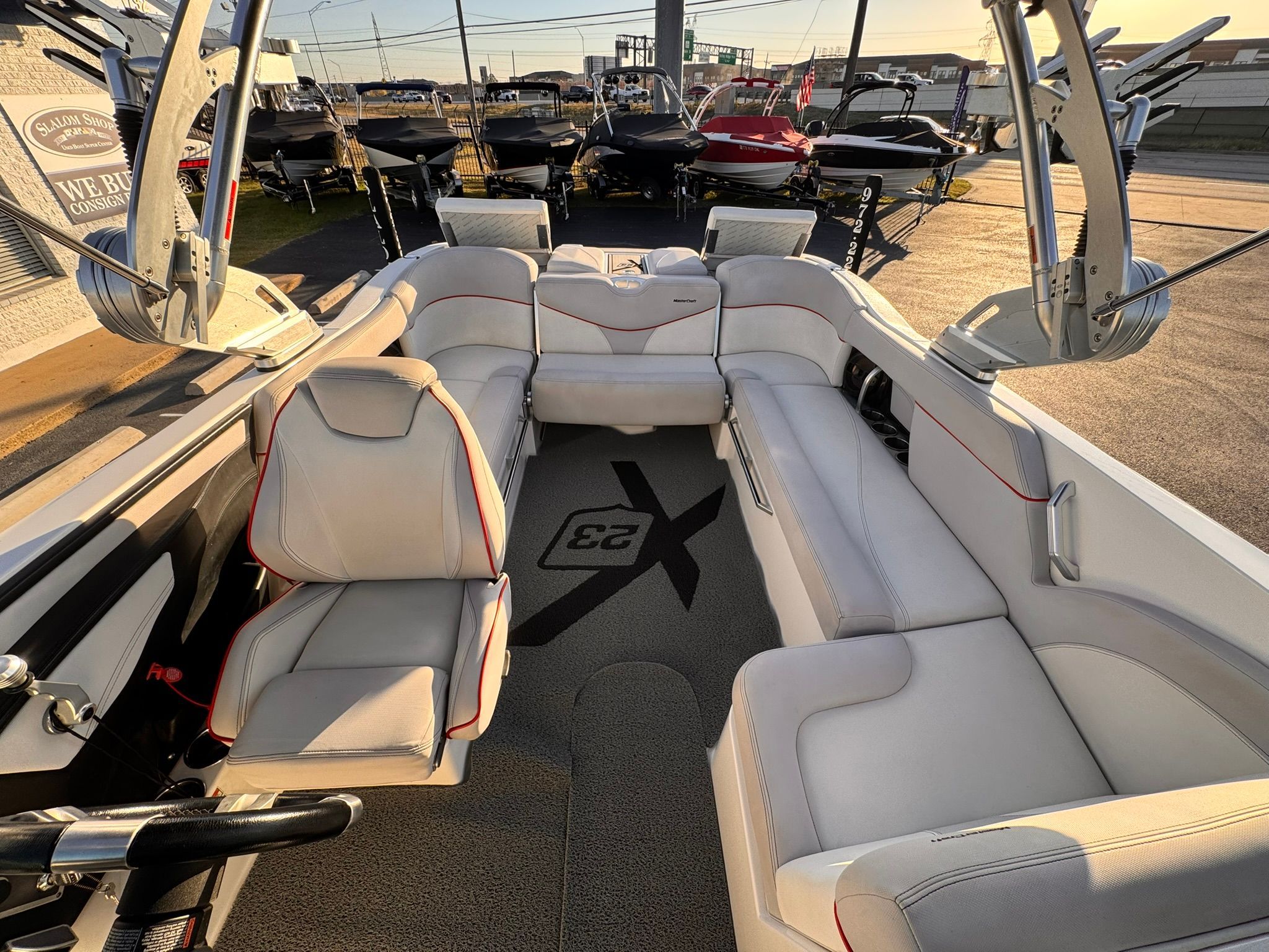 2018 MASTERCRAFT X23 - Image 18