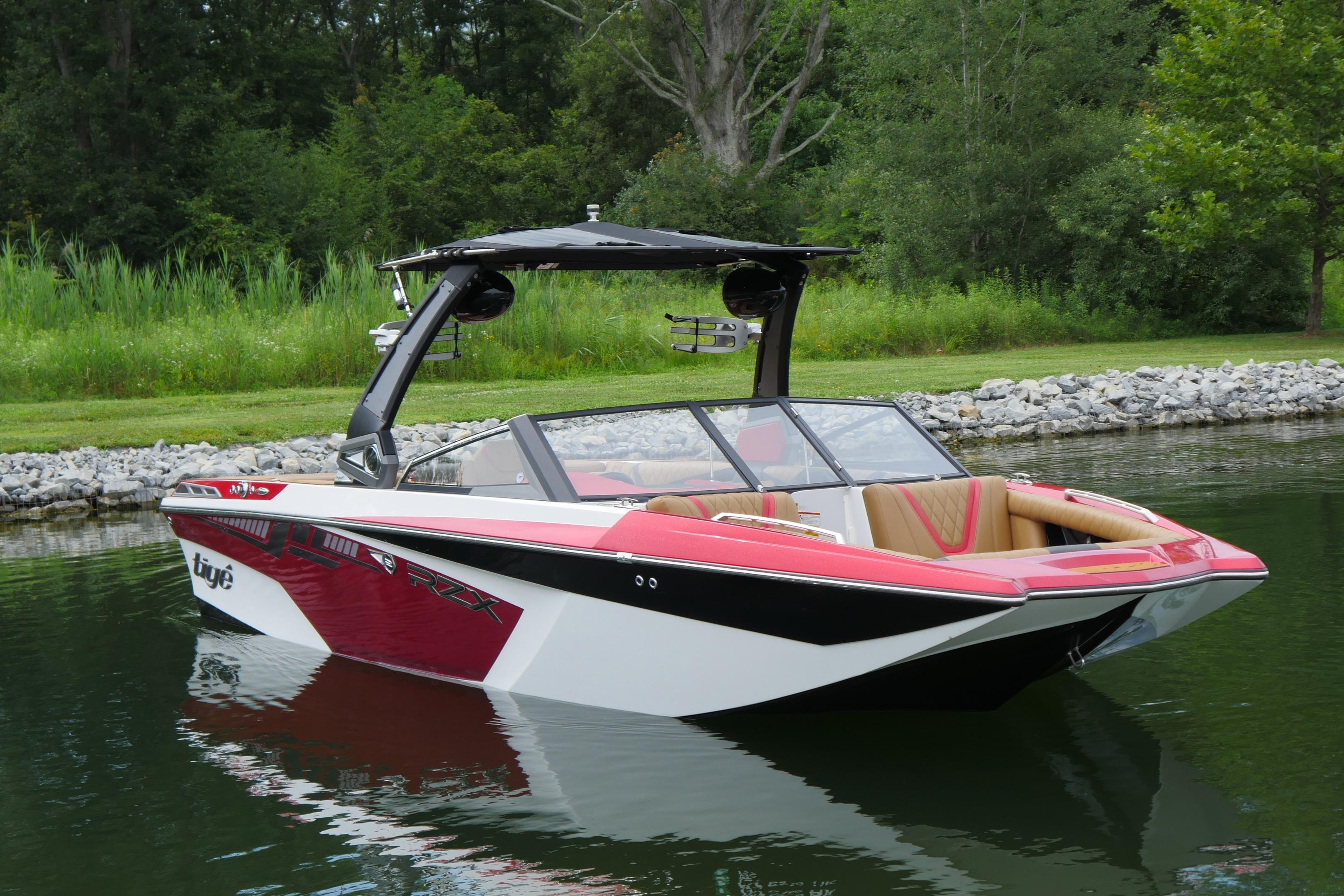 2017 Tigé RZX2