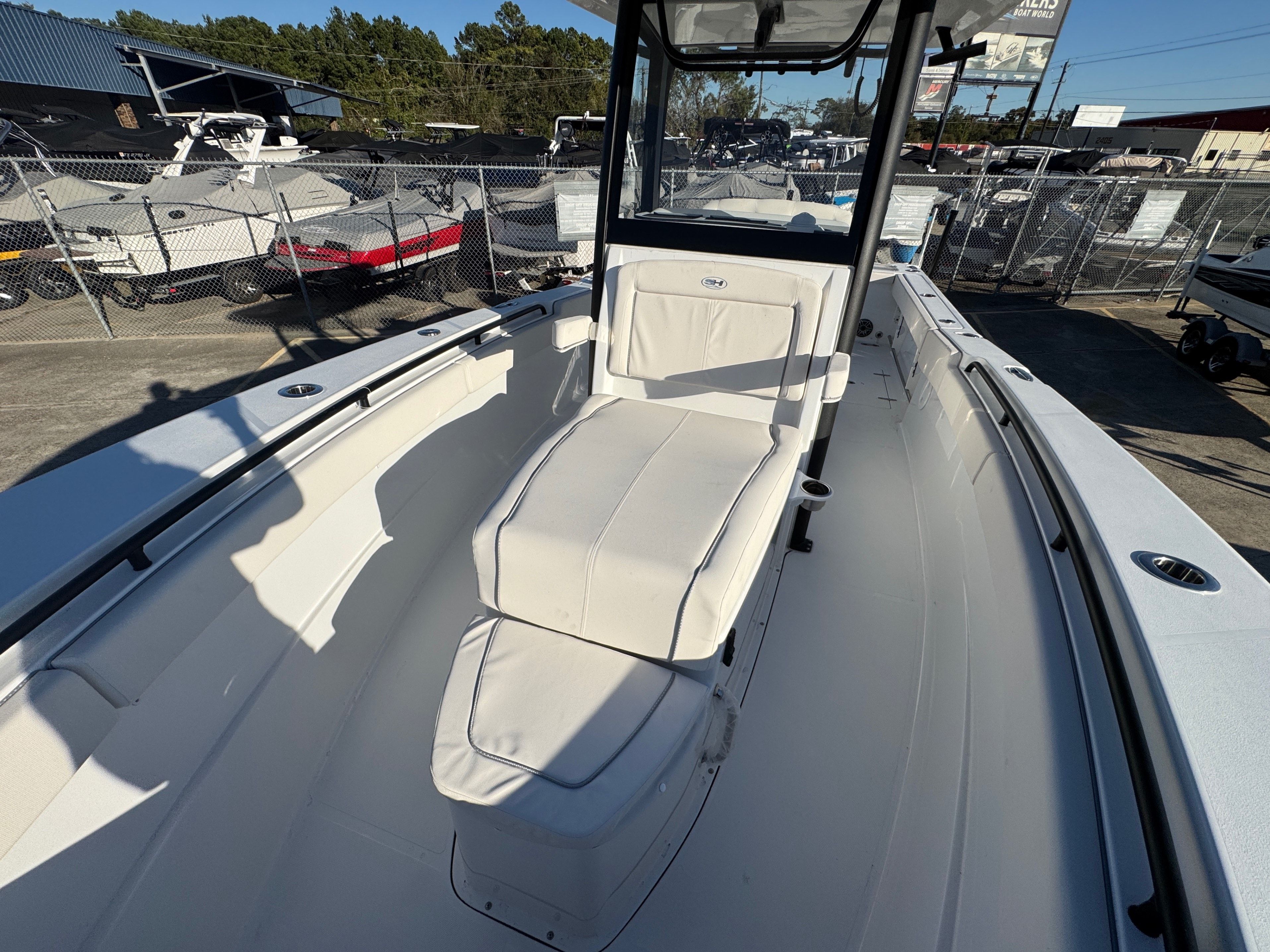 2026 Sea Hunt Gamefish 27 Coffin Box - 15