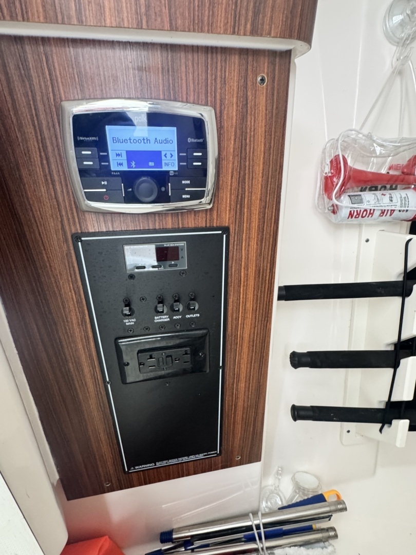 2017 Pursuit 295 DC - Image 19