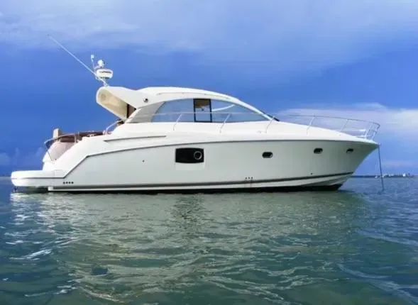 2012 Prestige 440S