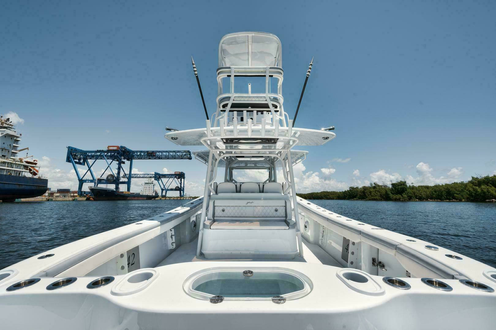 2026 Yellowfin 42 Offshore - Image 22