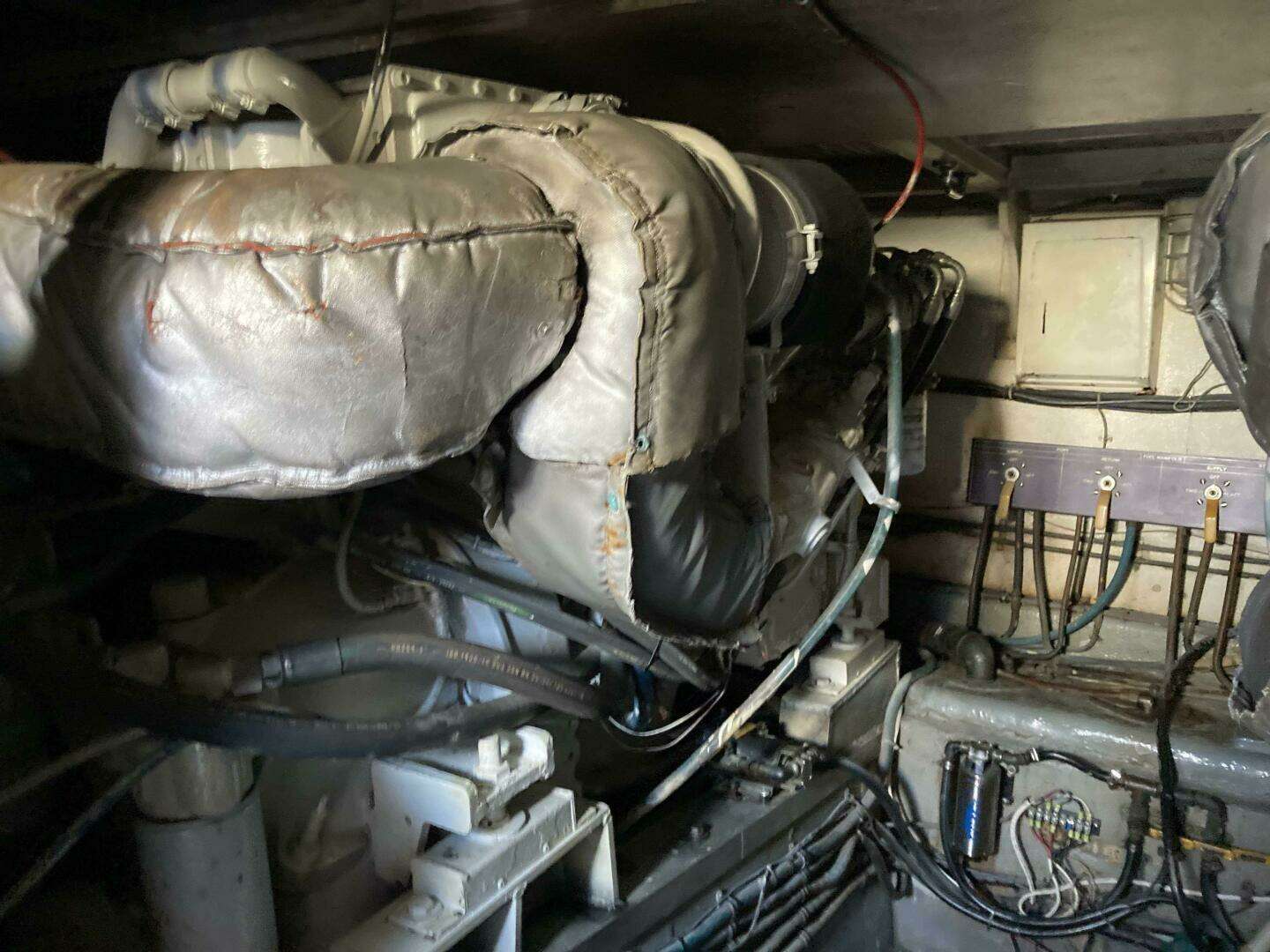 1985 Hatteras Sport Fish - Image 45