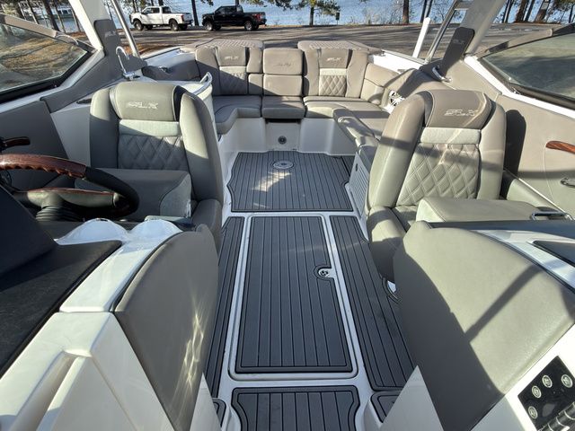 2008 Sea Ray 270 SLX - 16