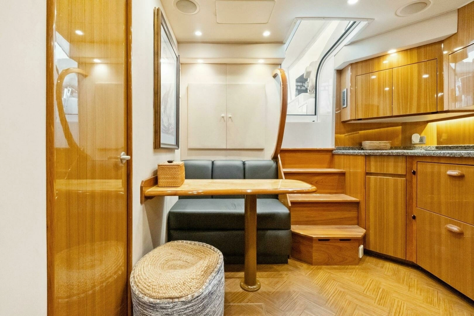 2015 Viking 52 OPEN - Image 4