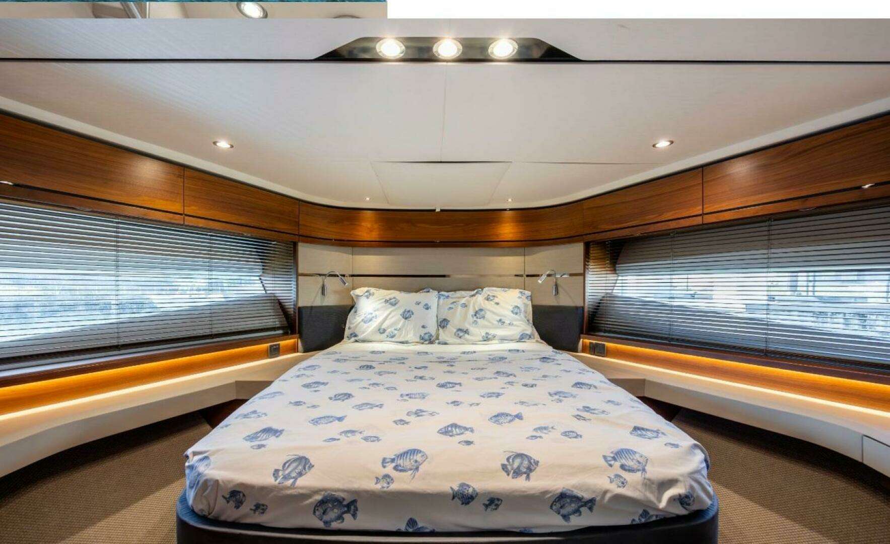 2017 Princess S65 - Image 16