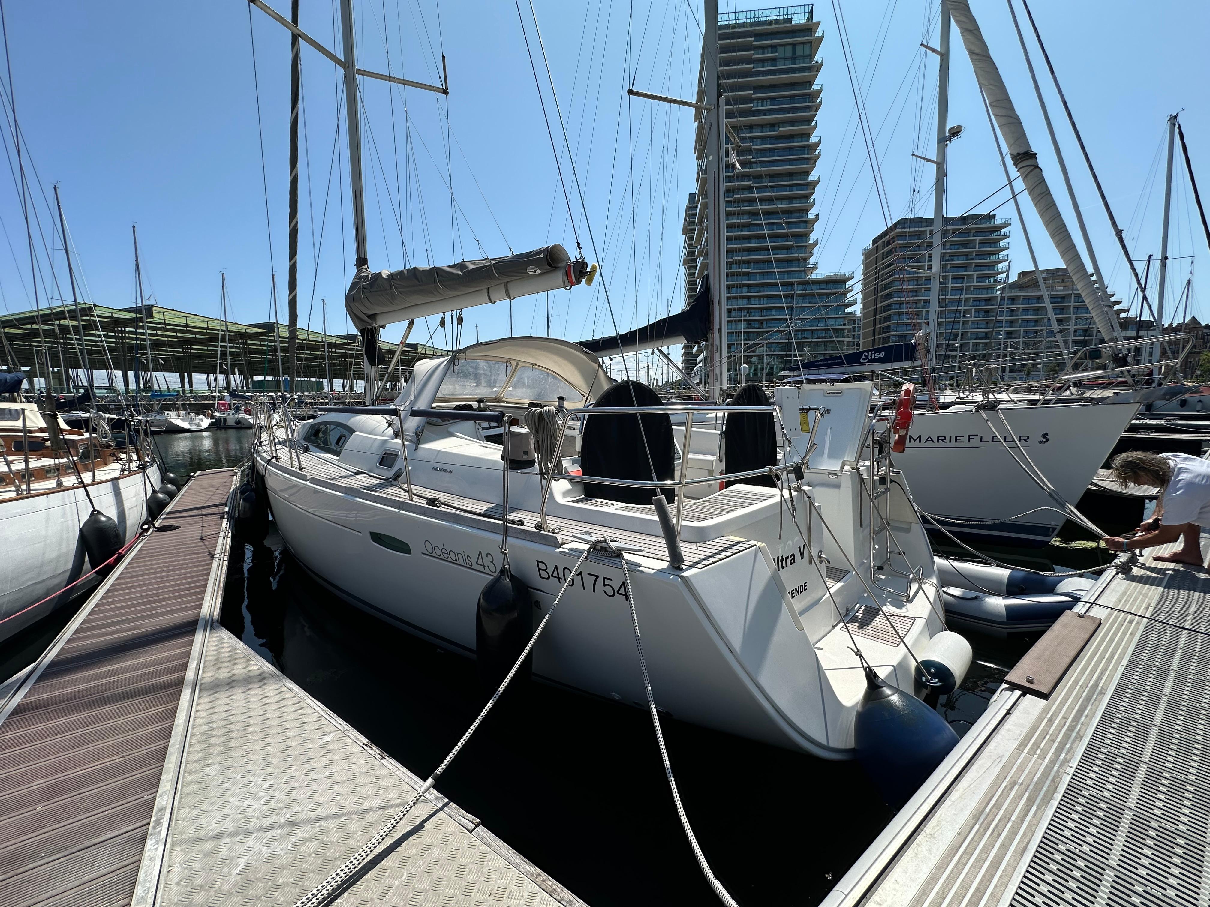 2007 Beneteau Oceanis 43