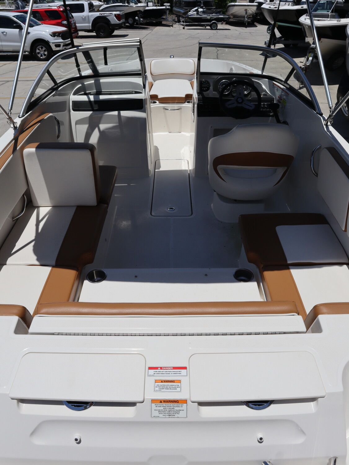 2021 Bayliner VR4 Bowrider Outboard - 10