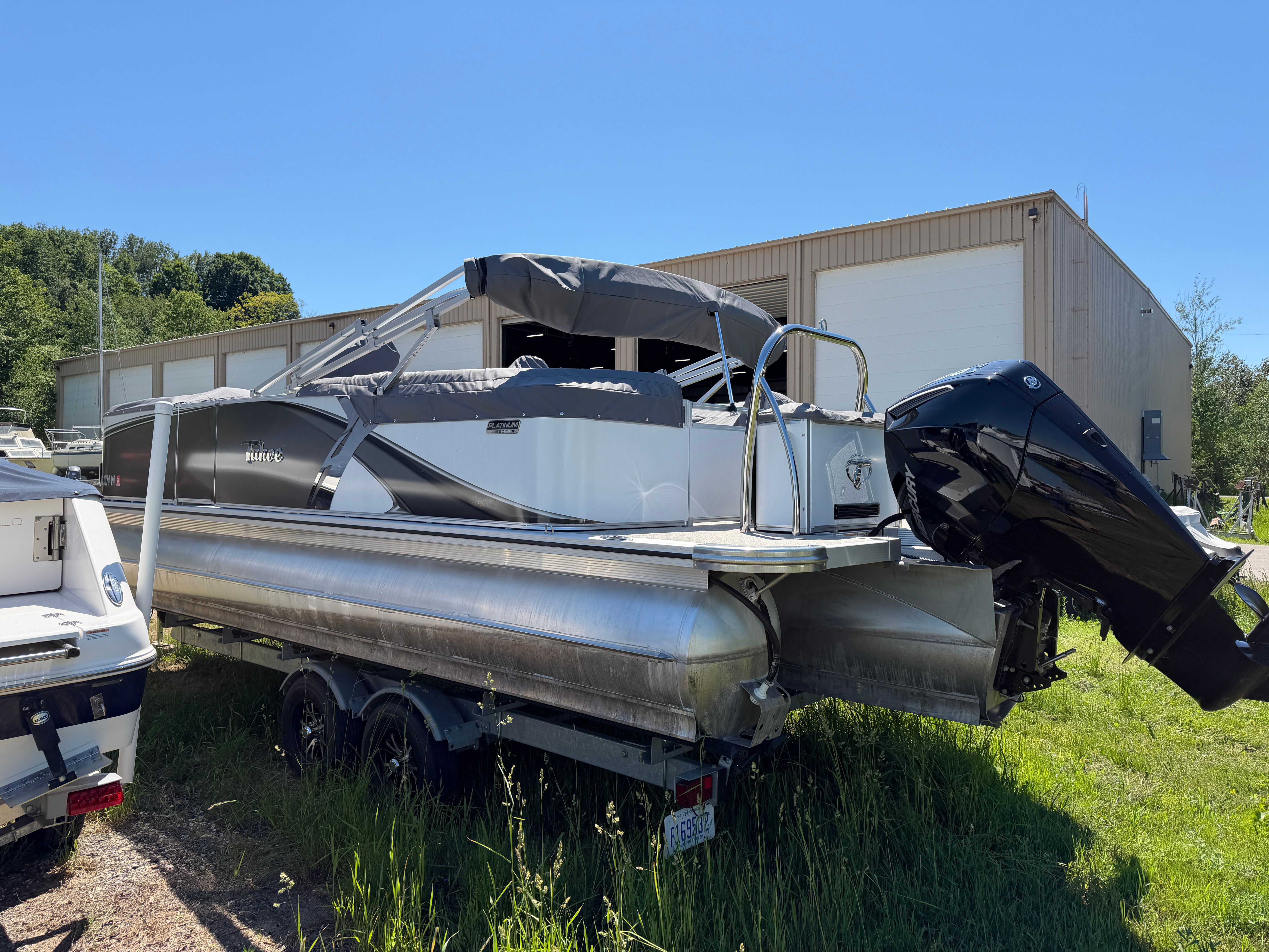 2024 Tahoe Pontoon LTZ 2385 Quad Lounger - 4