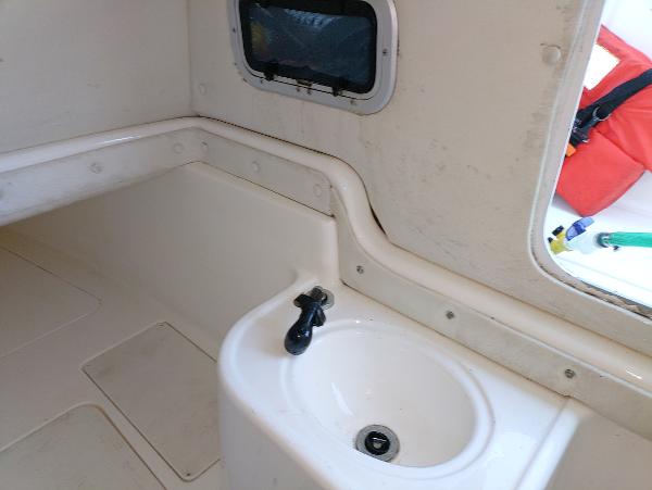2002 Century 3200 Center Console - 6