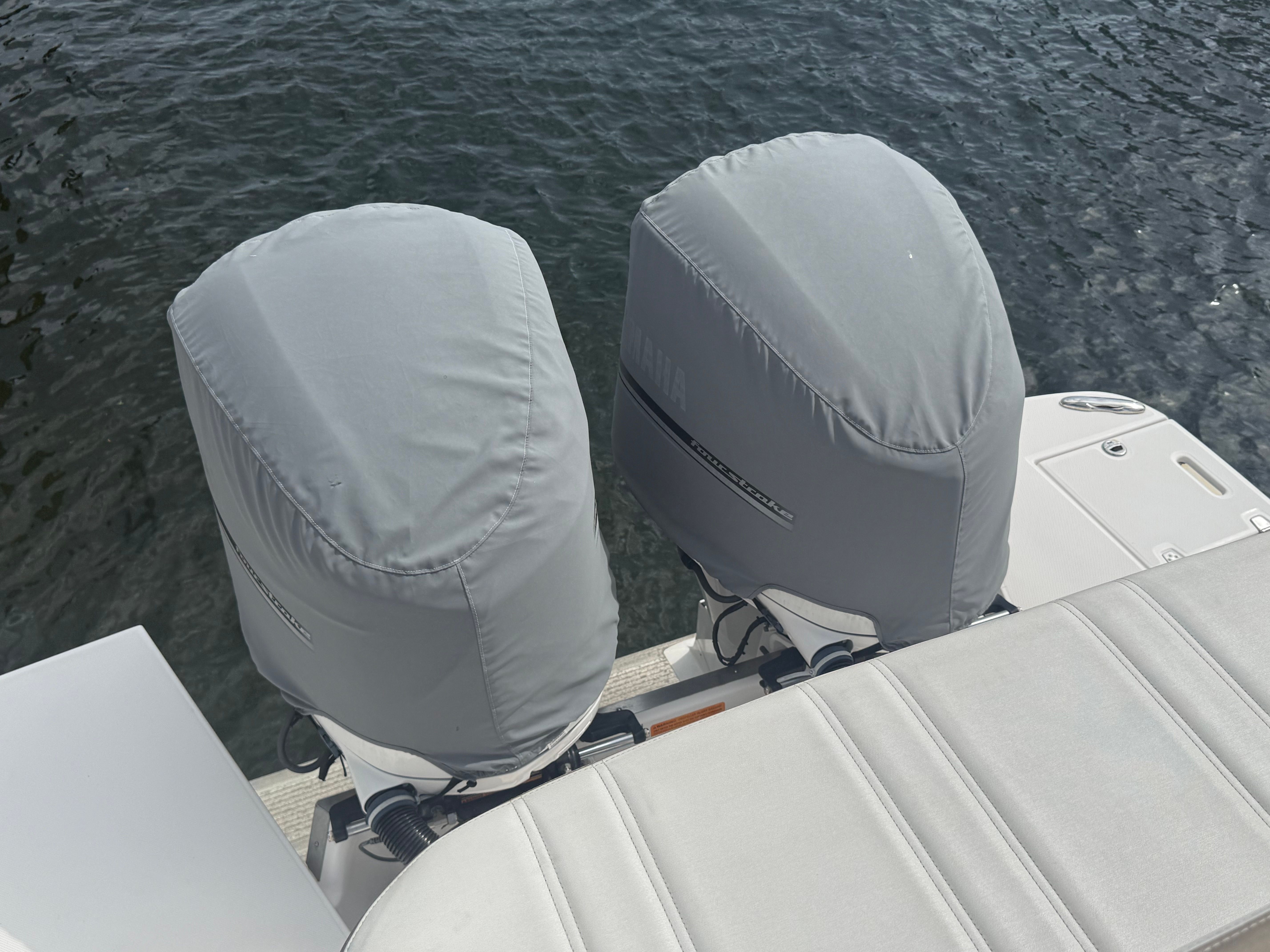 2019 REGAL 33 XO - Image 15