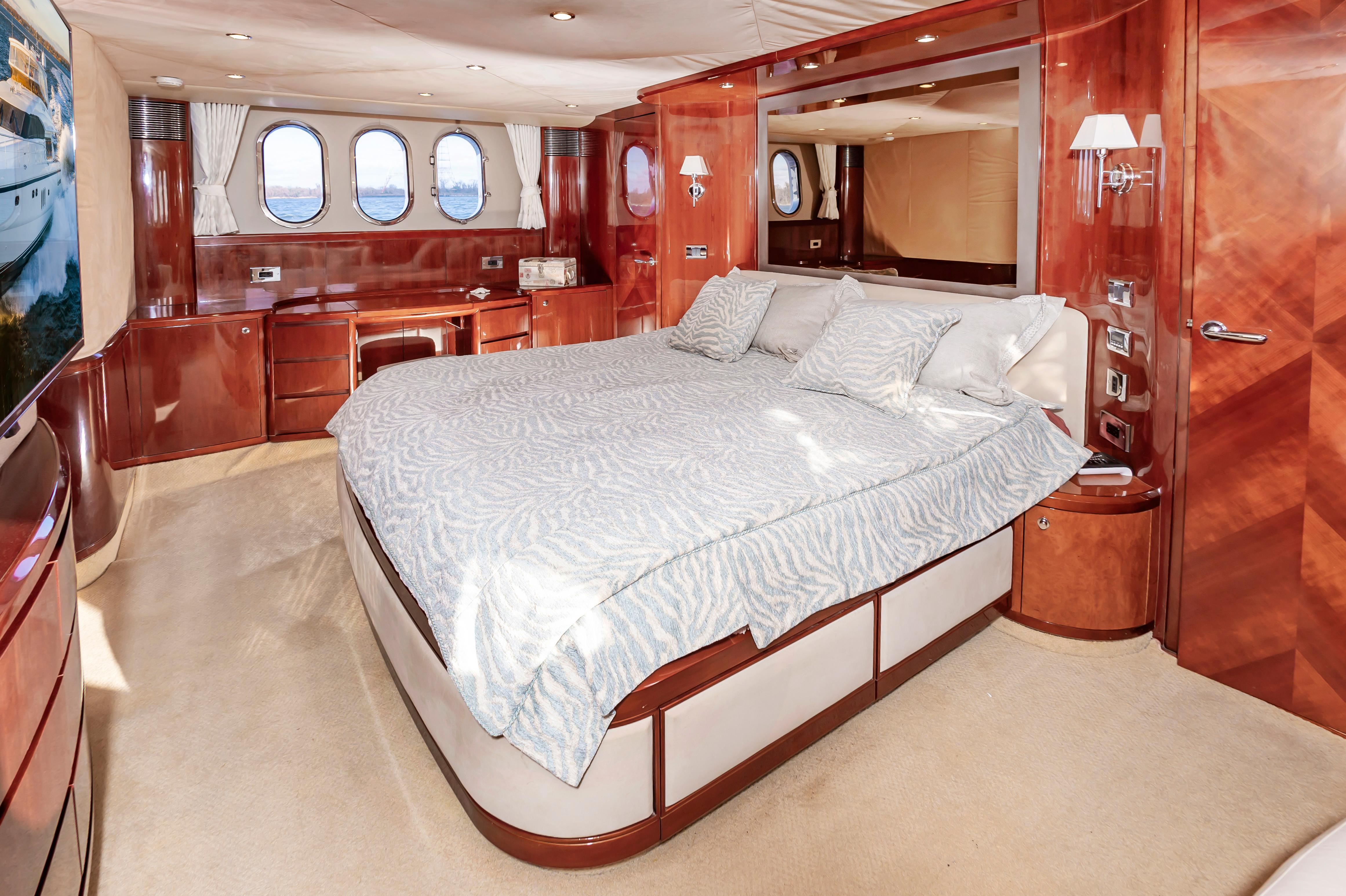 2006 Princess 75 Motor Yacht - 69
