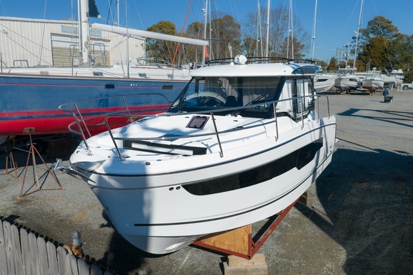 2026 Jeanneau NC 895 Series 2