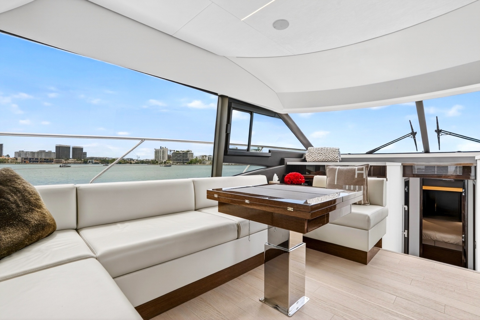 2023 Prestige 590 - Image 66