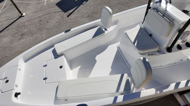 2026 Clearwater 2100 Bay - 12