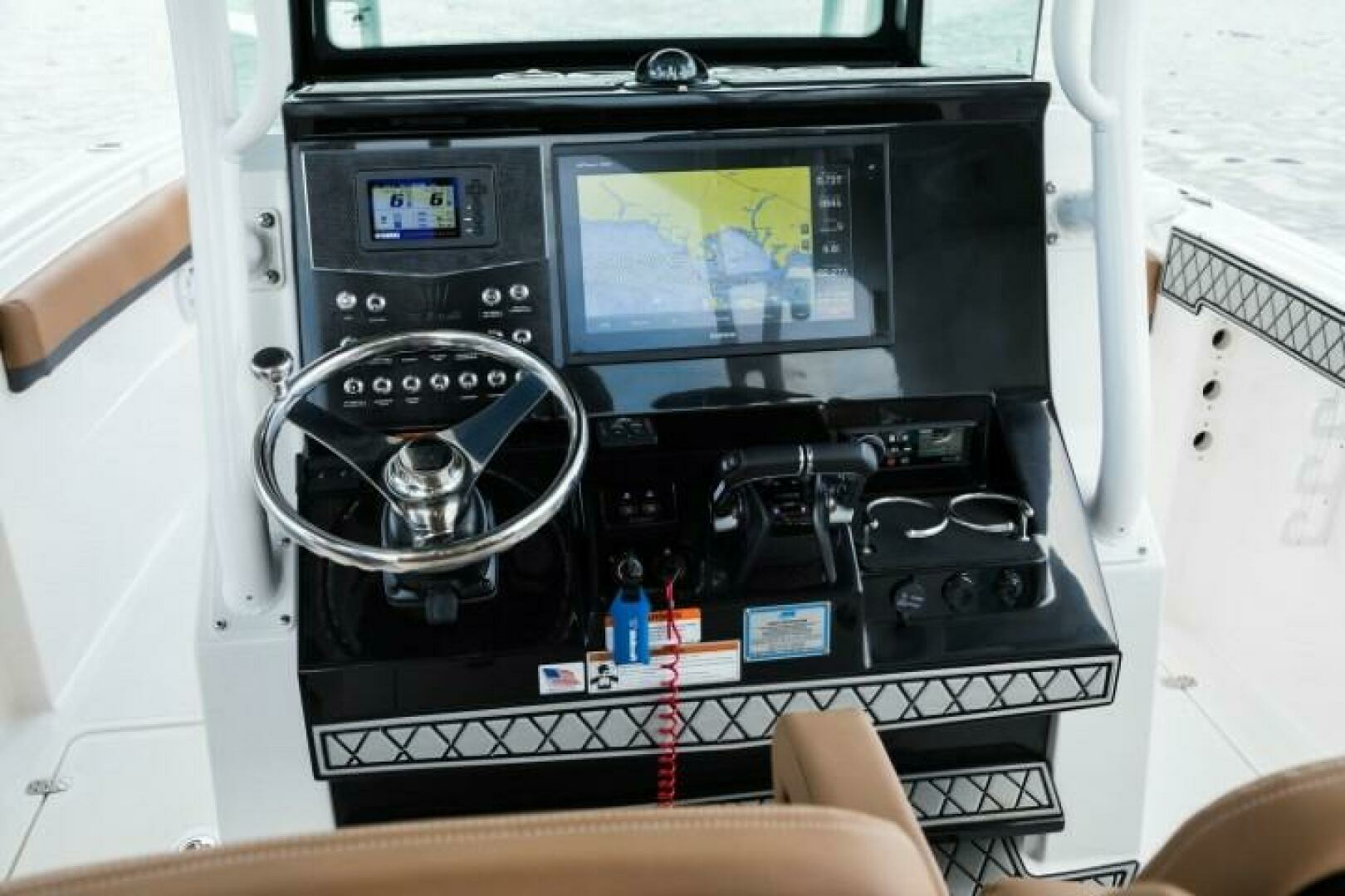 2025 Wellcraft 302 Fisherman - Image 6