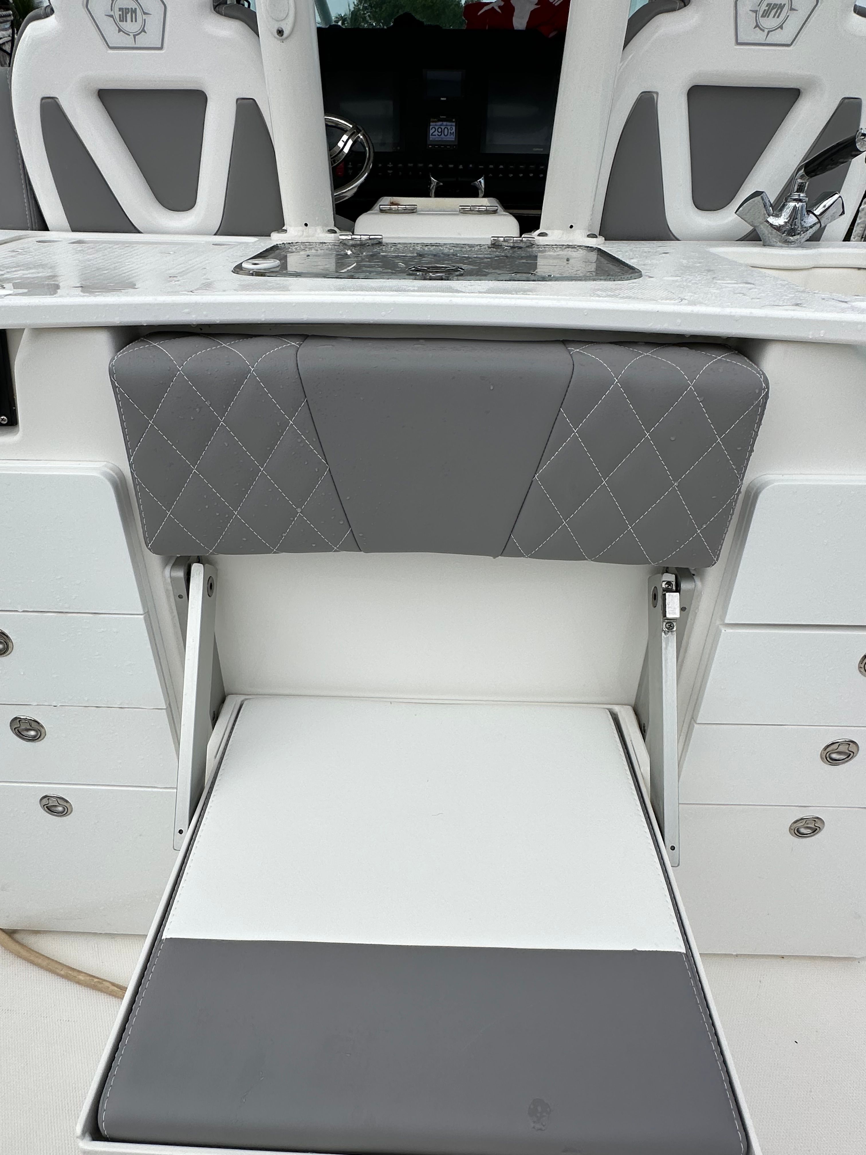 2009 Everglades 365 Center Console - 42