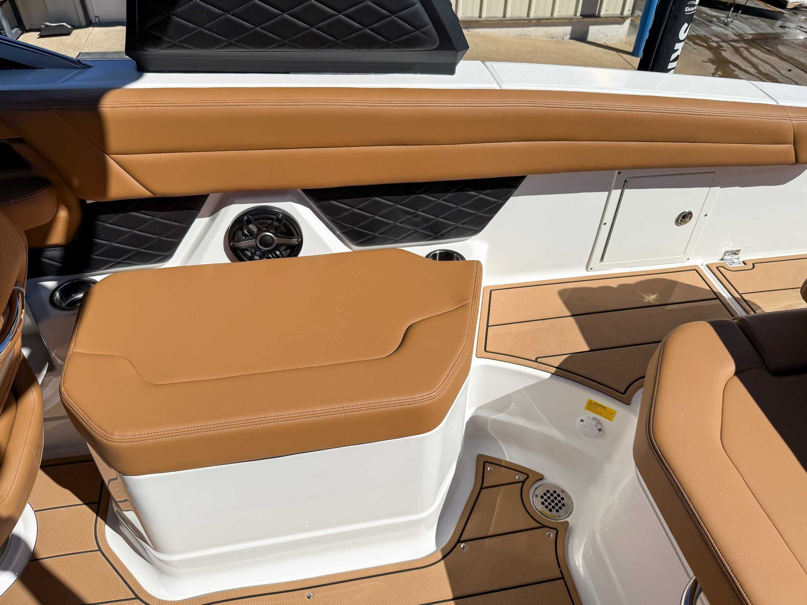 2025 Chaparral 267 SSX - 18