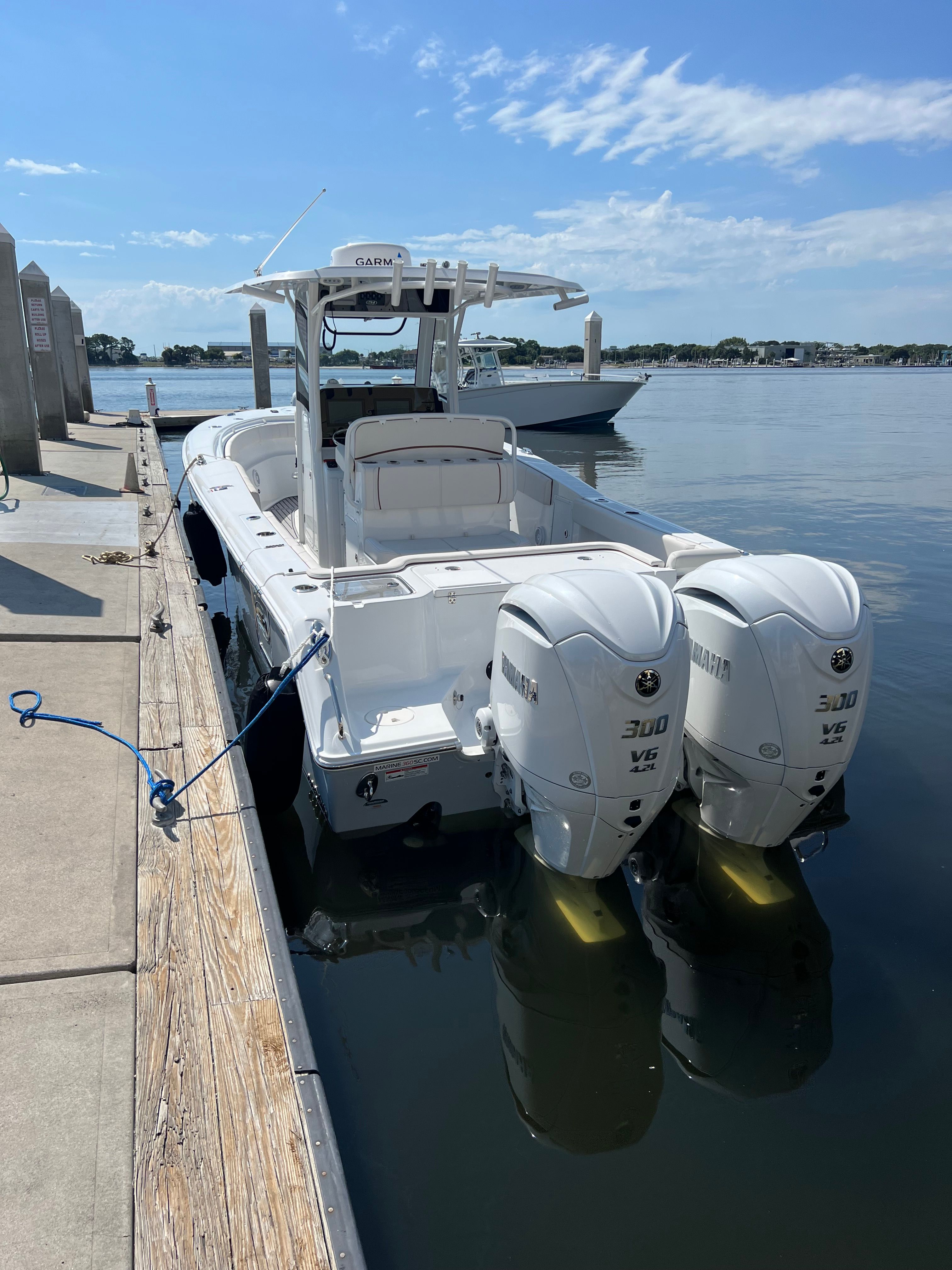 2022 Sea Hunt Gamefish 30 Coffin Box - 3