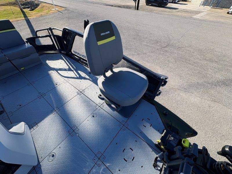 2026 Sea-Doo Switch Fish 18 - 13