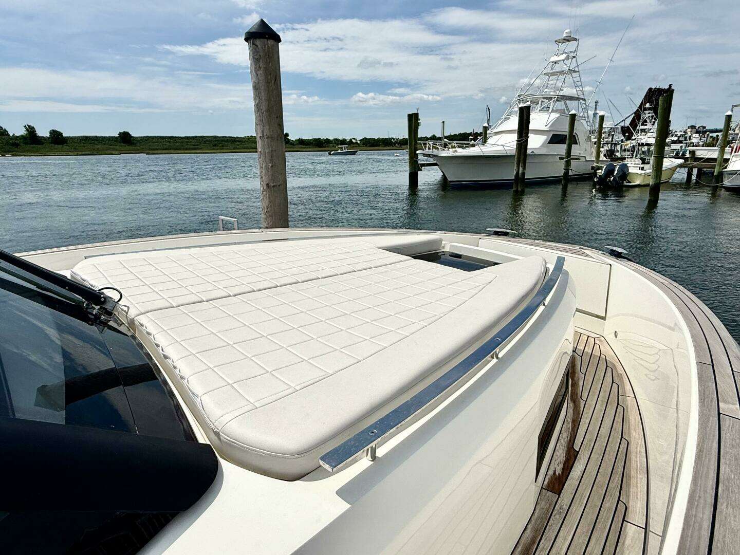 2023 Astondoa 377 Coupe Outboard - Image 34