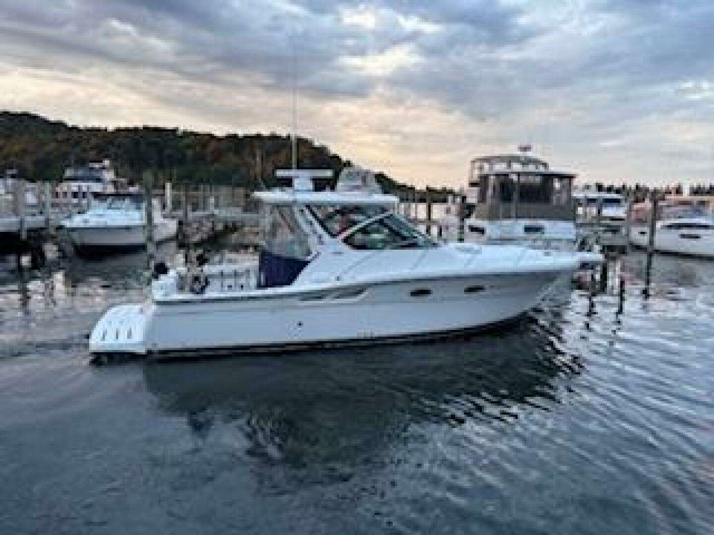 2005 Tiara Yachts 3200 OPEN - Image 34