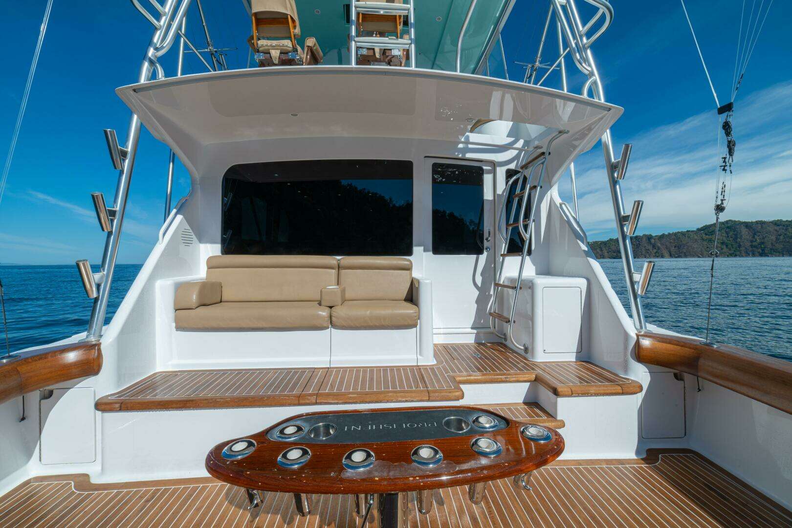 2006 Viking 56 Convertible - Image 3