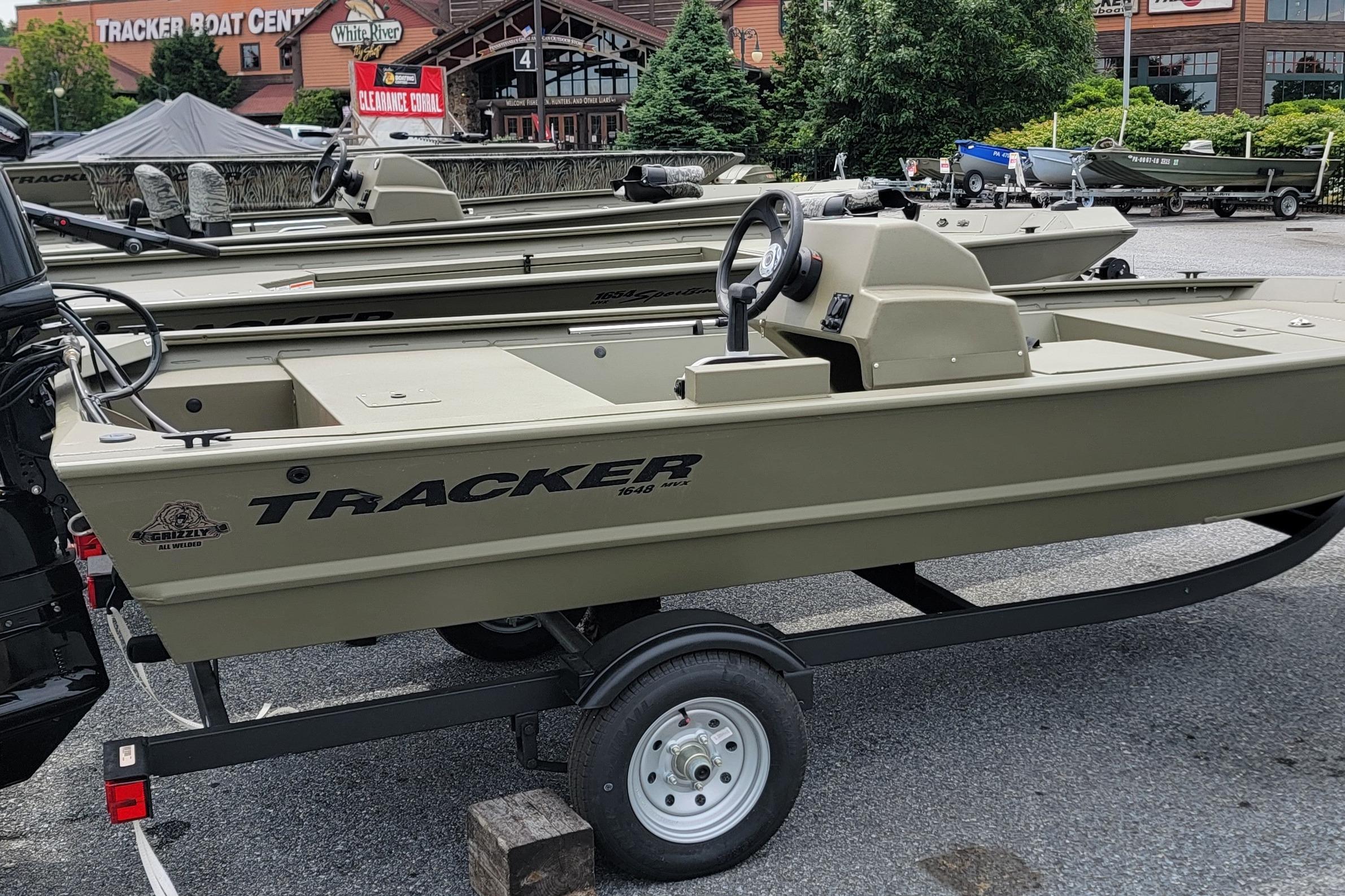 2026 Tracker Grizzly 1648 SC