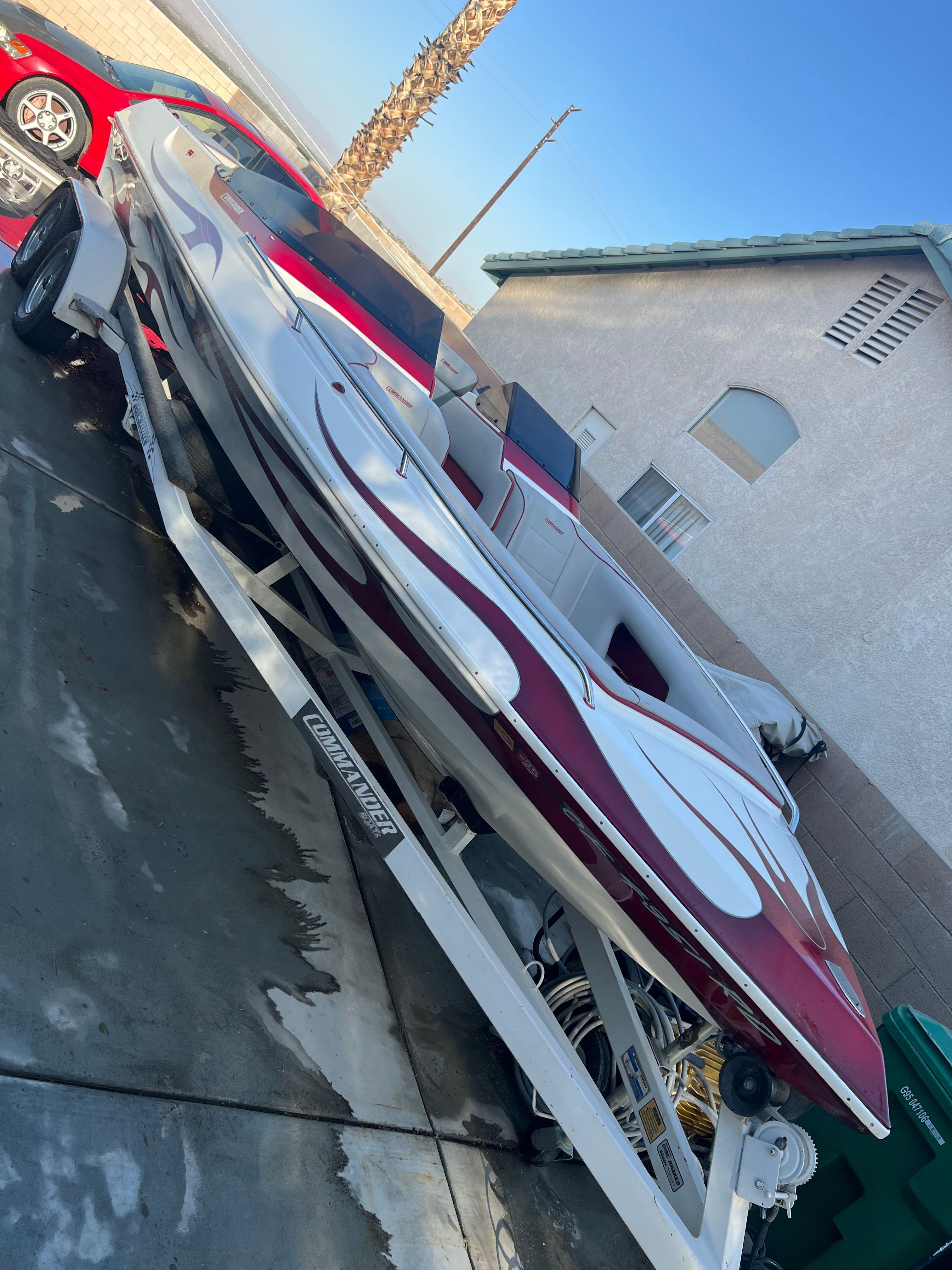 2004 Commander 2400LX