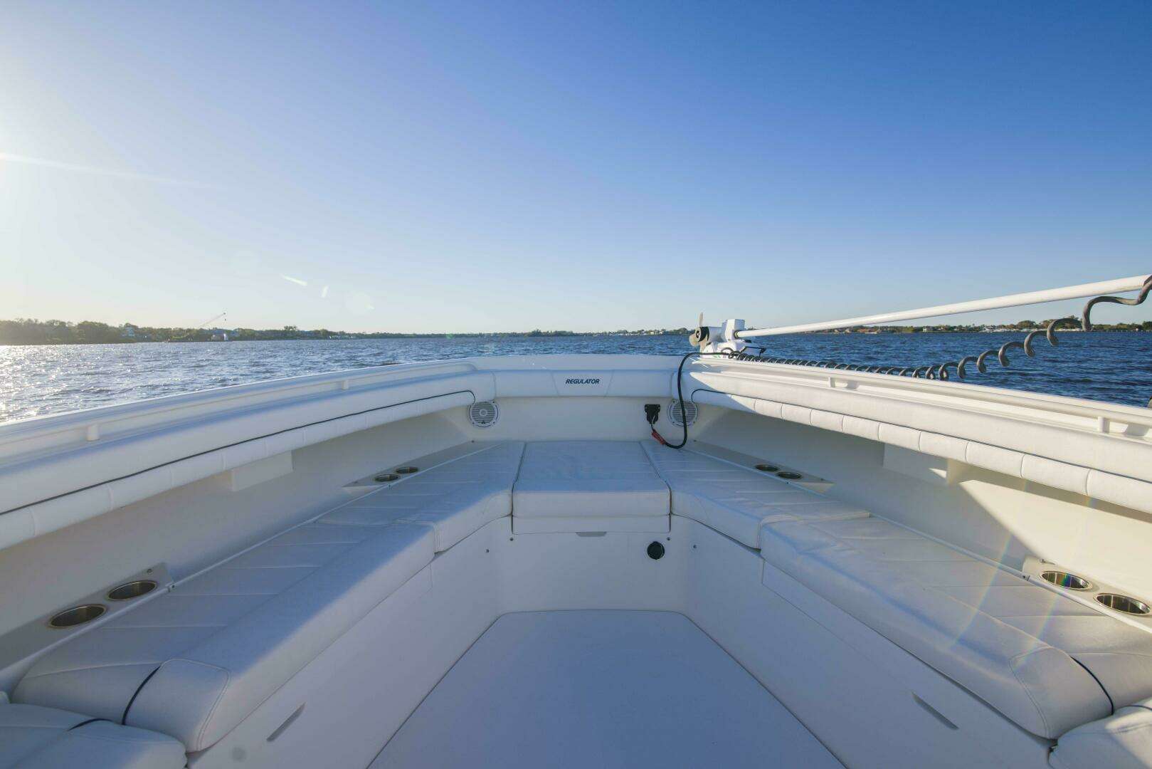 2016 Regulator 41 Center Console - Image 18