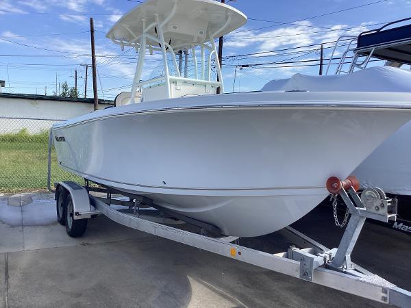 2022 Sailfish 220 CC