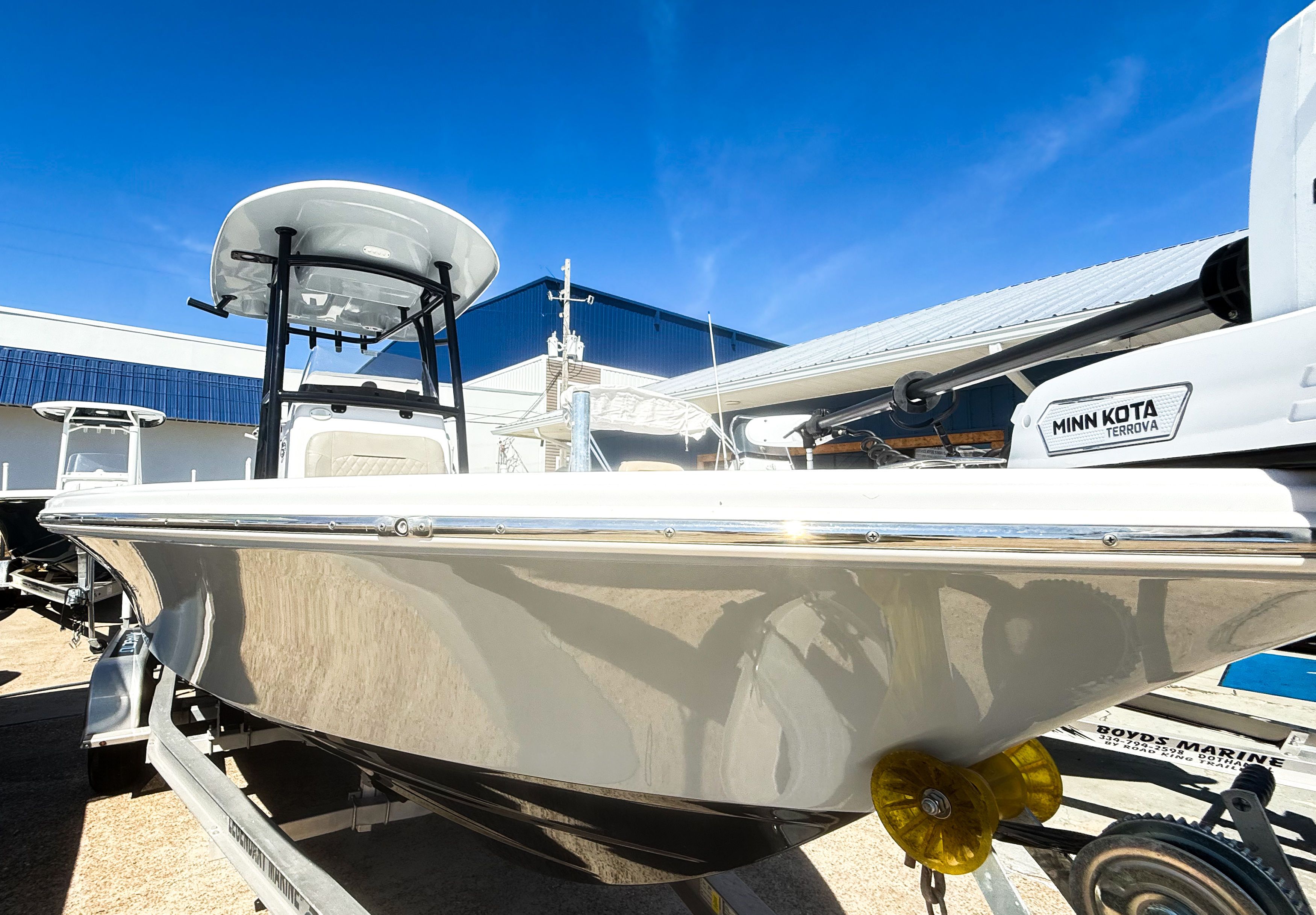 2024 Sportsman Masters 227 Bay Boat