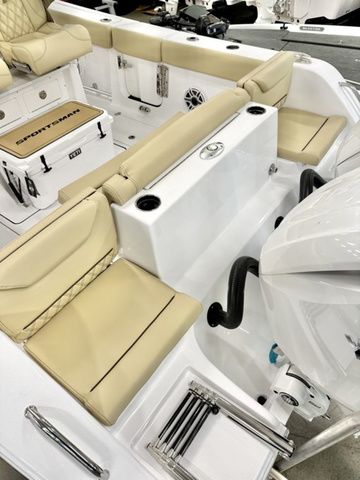 2026 Sportsman Heritage 261 Center Console - 15