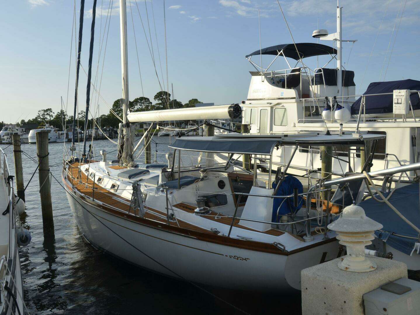1980 Cheoy Lee Aft Cockpit - Image 10
