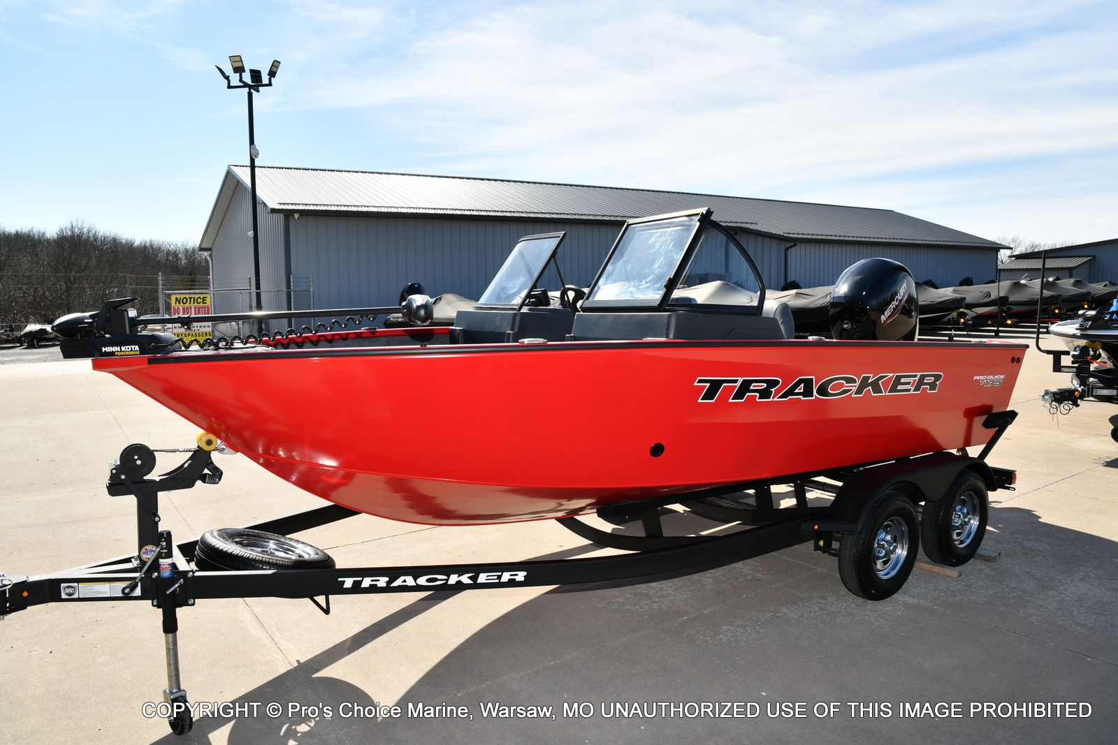2026 Tracker Pro Guide V-175 WT w/150HP - 24
