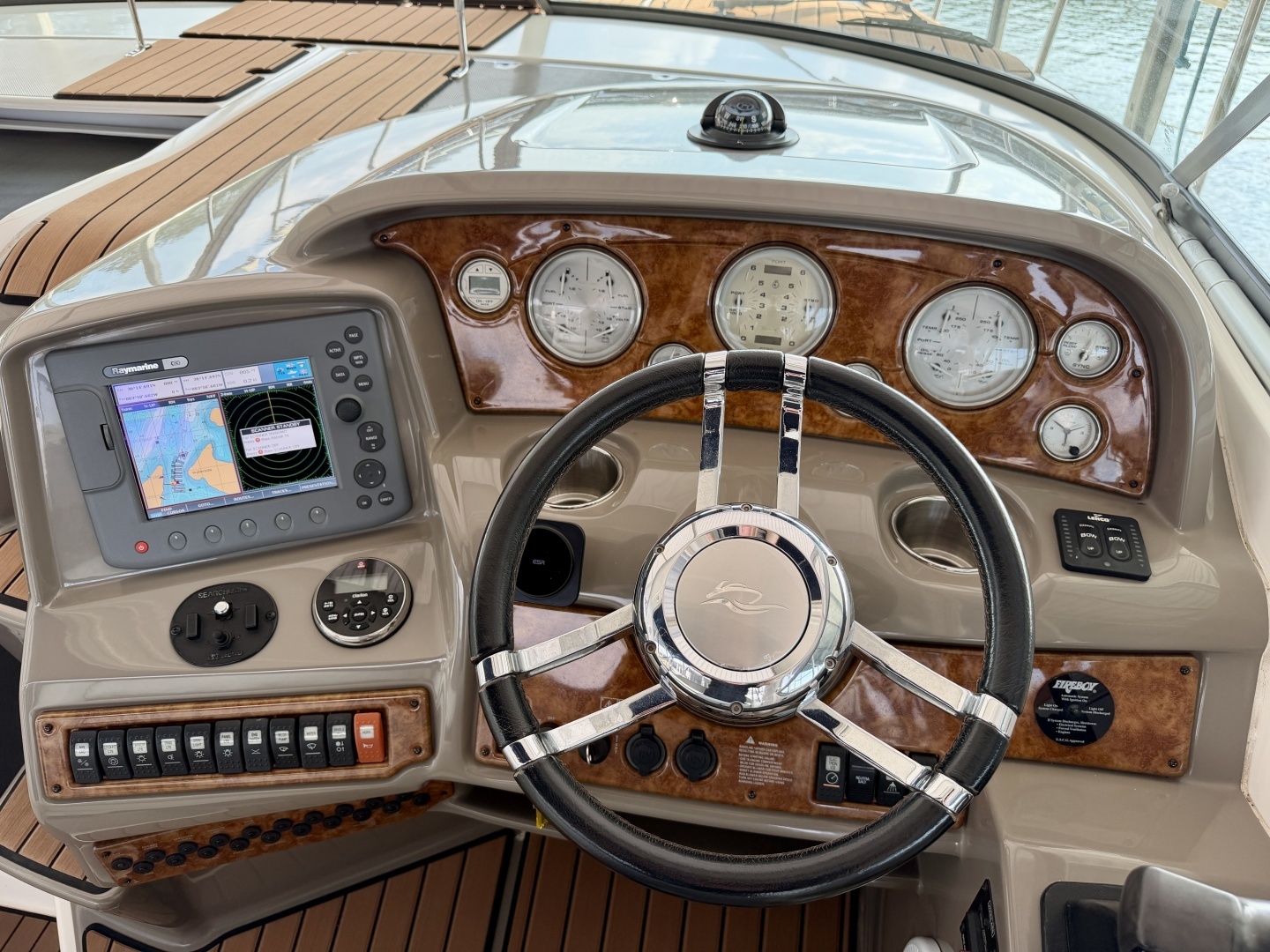 2007 Rinker 350 Express Cruiser - Image 26