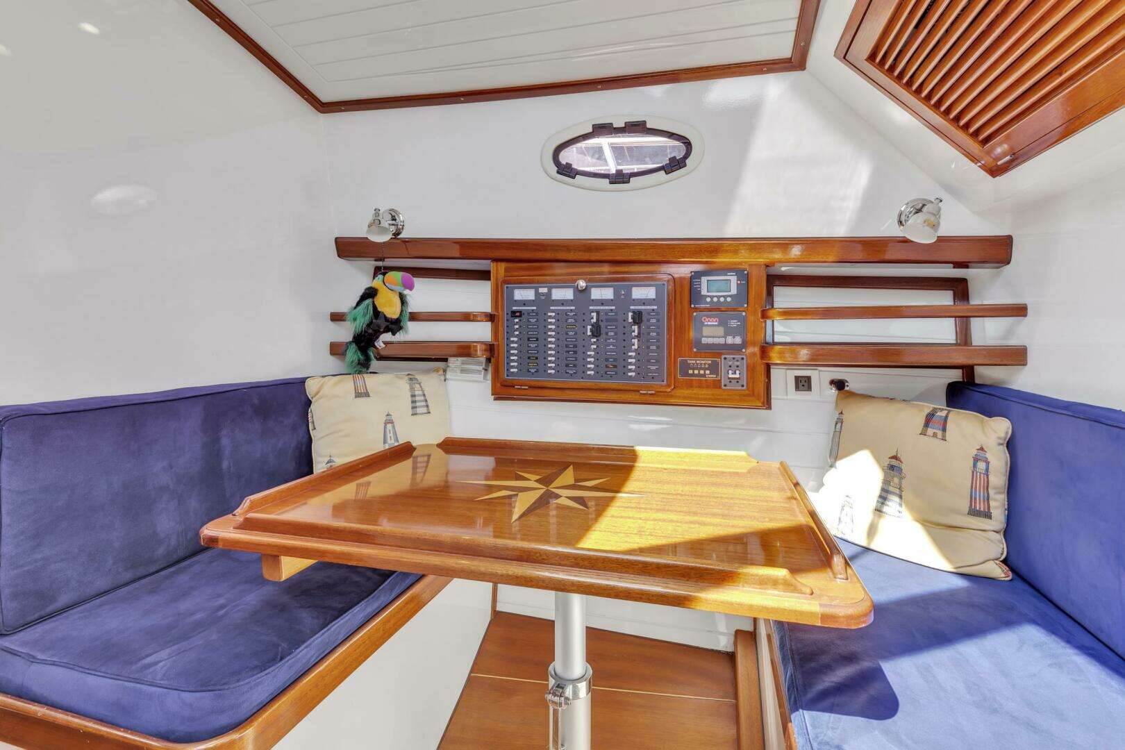 2007 Gorbon 40 - Image 28