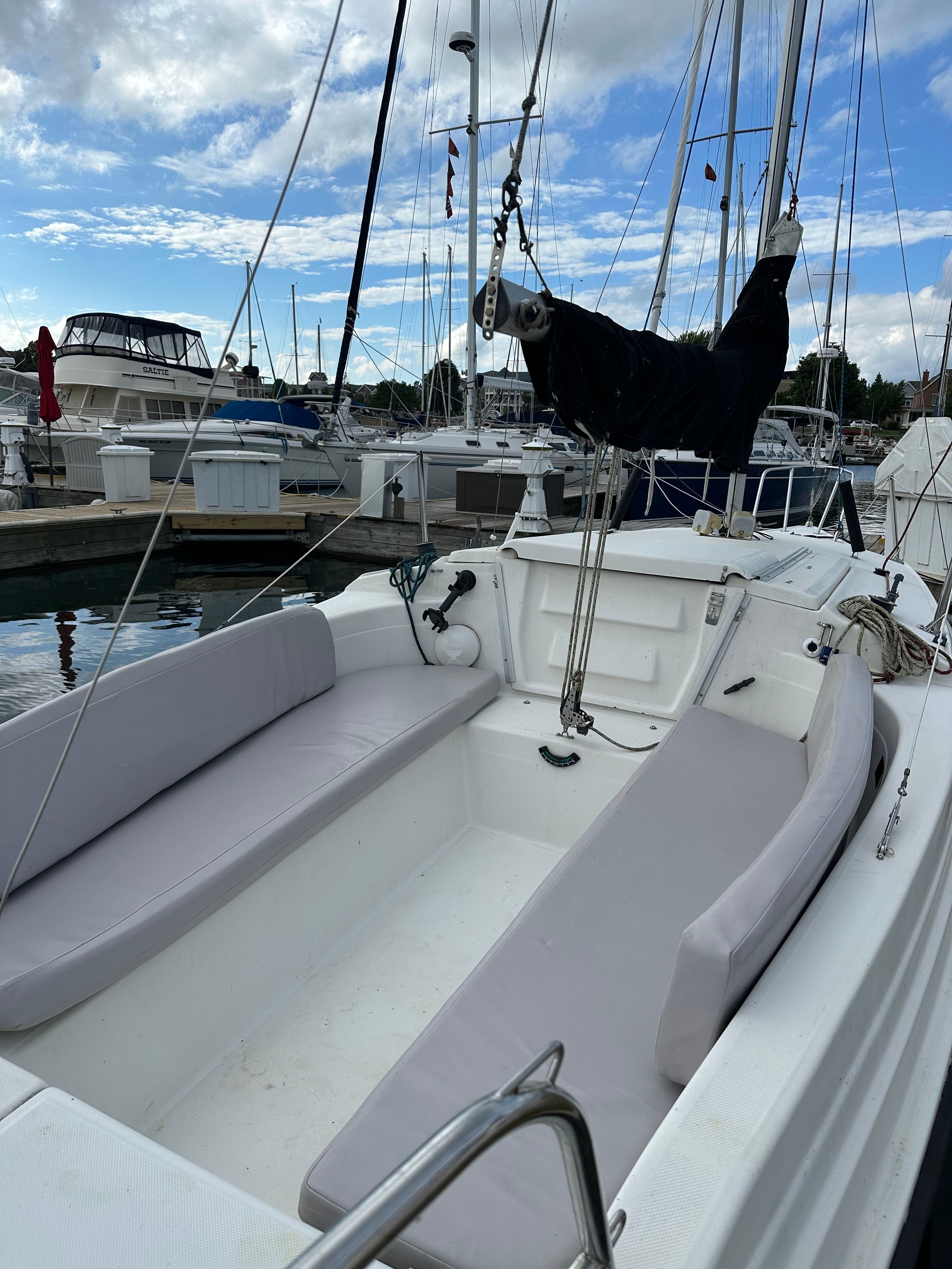 1994 MacGregor 26M - 10