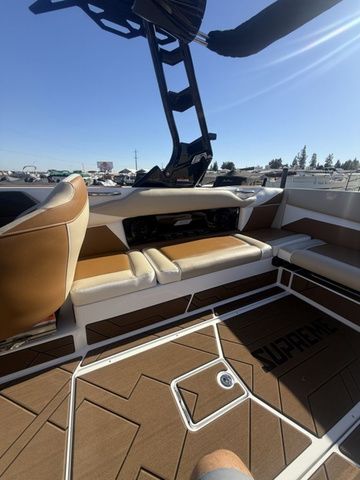 2026 Supreme S240 - 9