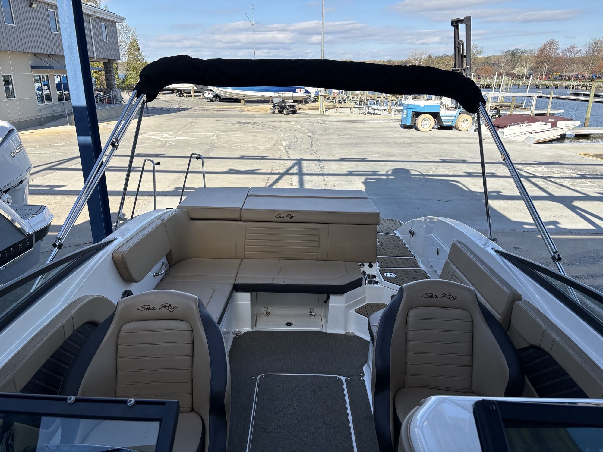 2019 Sea Ray SPX 230 - 9
