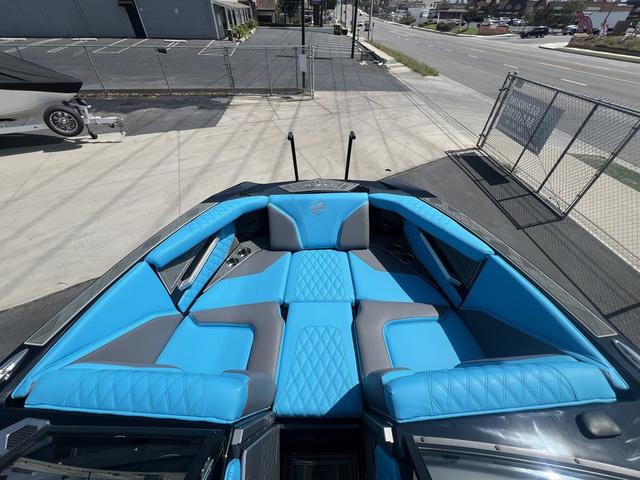 2025 Tigé 22RZX - 13