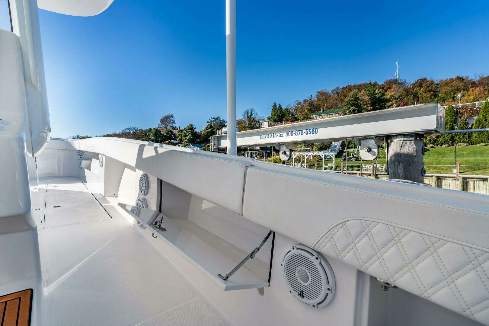 2025 Front Runner 43 Catamaran - Image 64